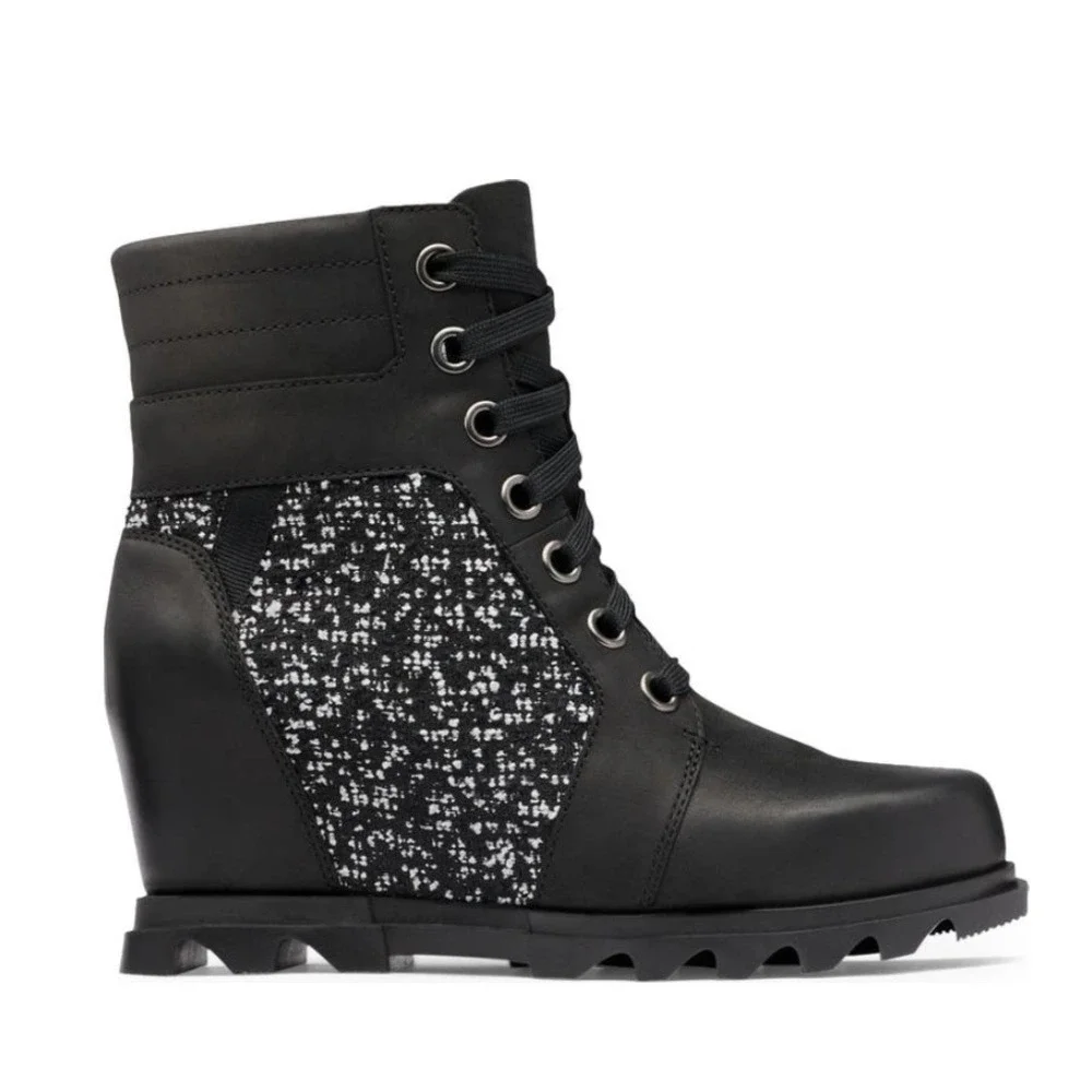 SOREL Joan of Arctic Waterproof Wedge III Lexie Lace-Up Bootie, Black,‎ 9.5, NWT